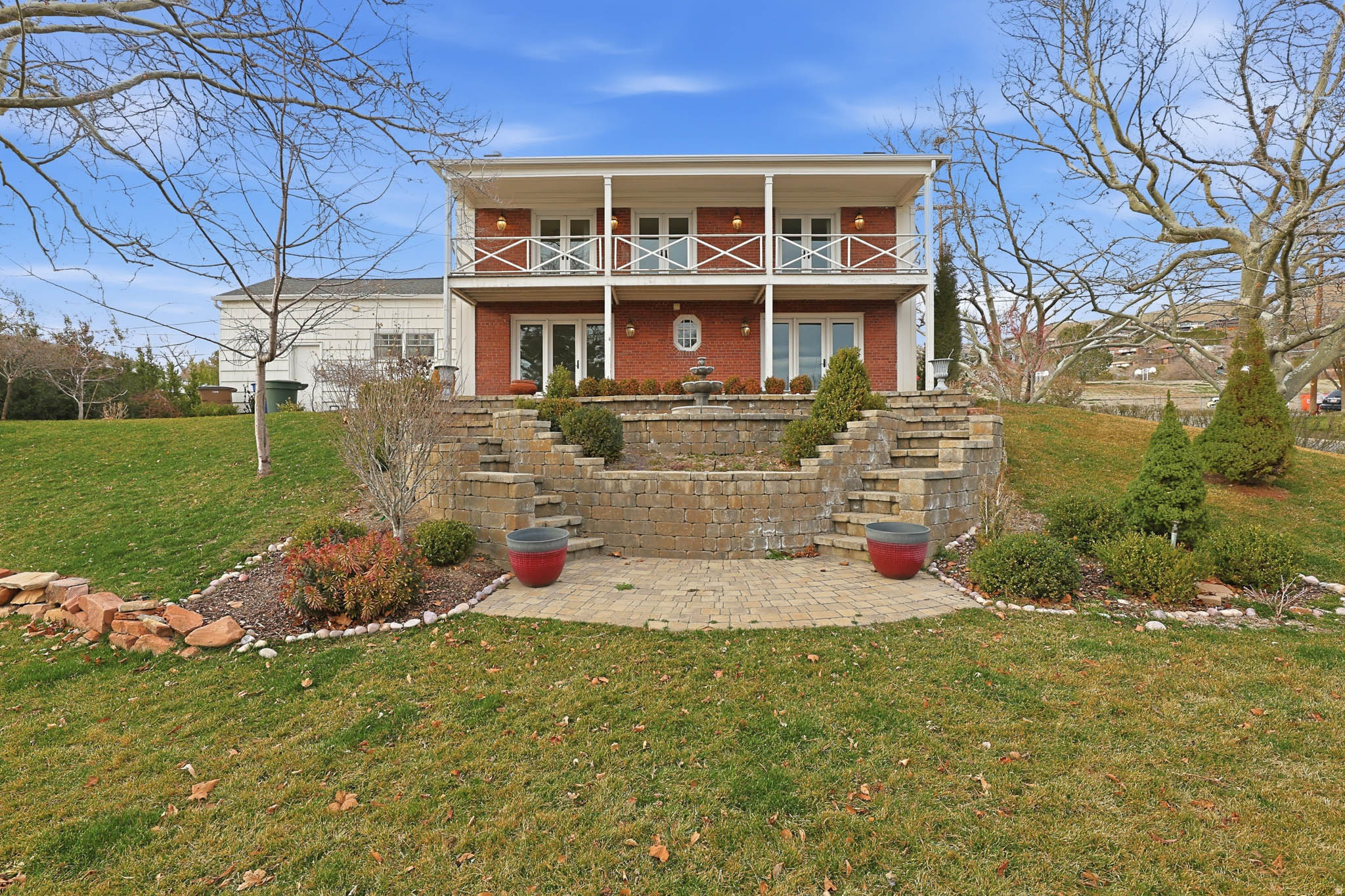 THE AVENUES - Residential