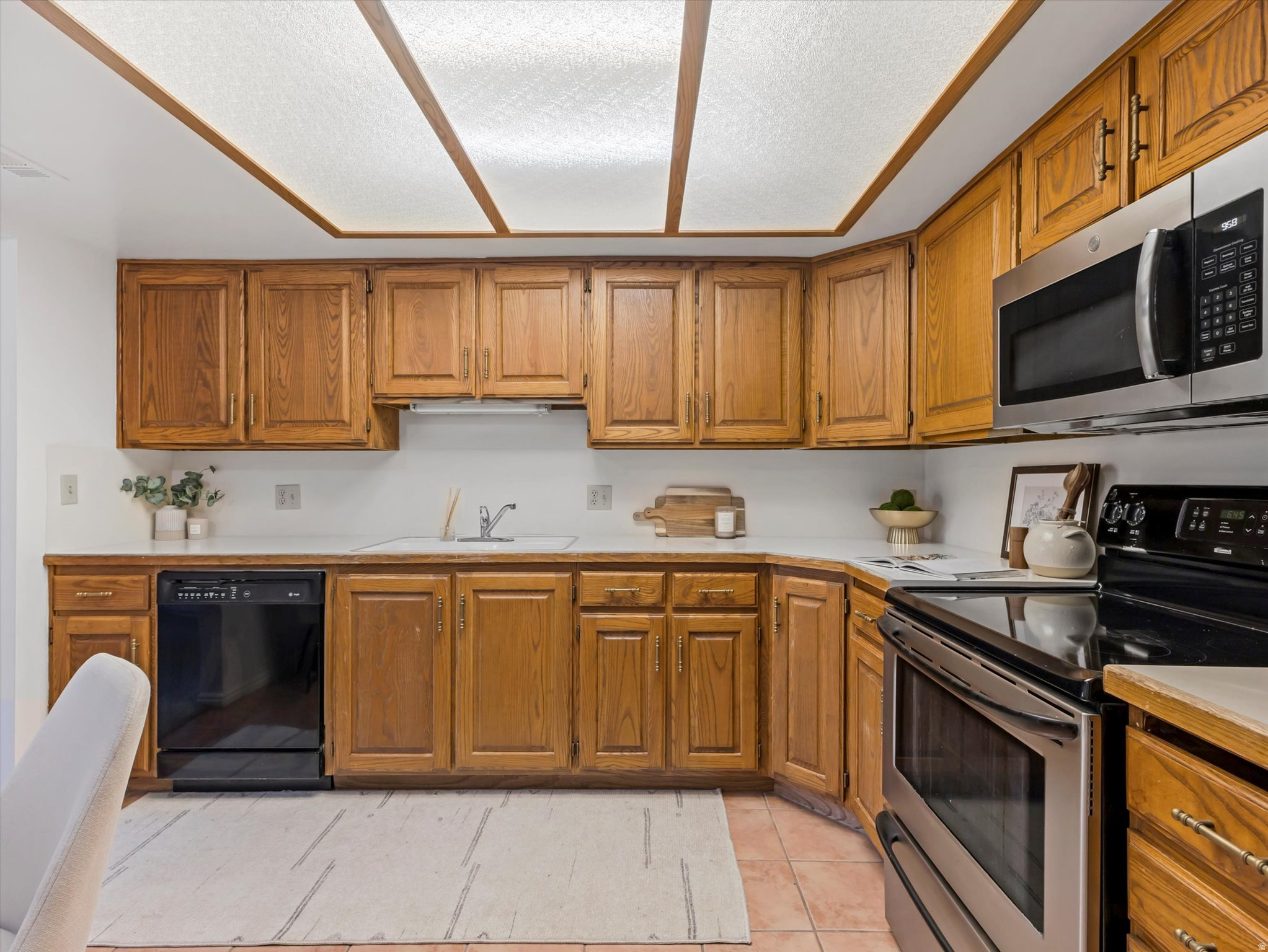 ARLINGTON PLACE - Residential