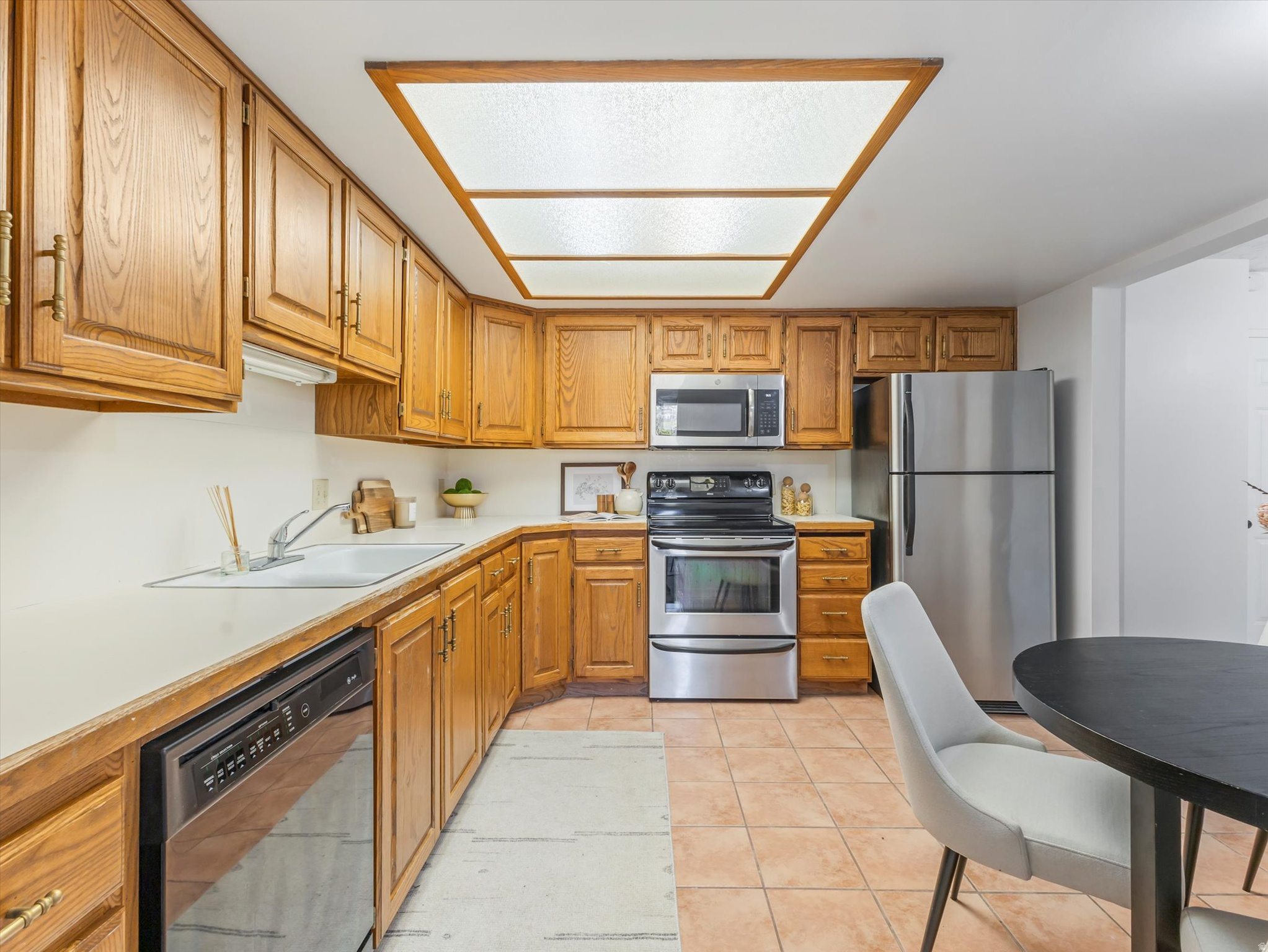 ARLINGTON PLACE - Residential