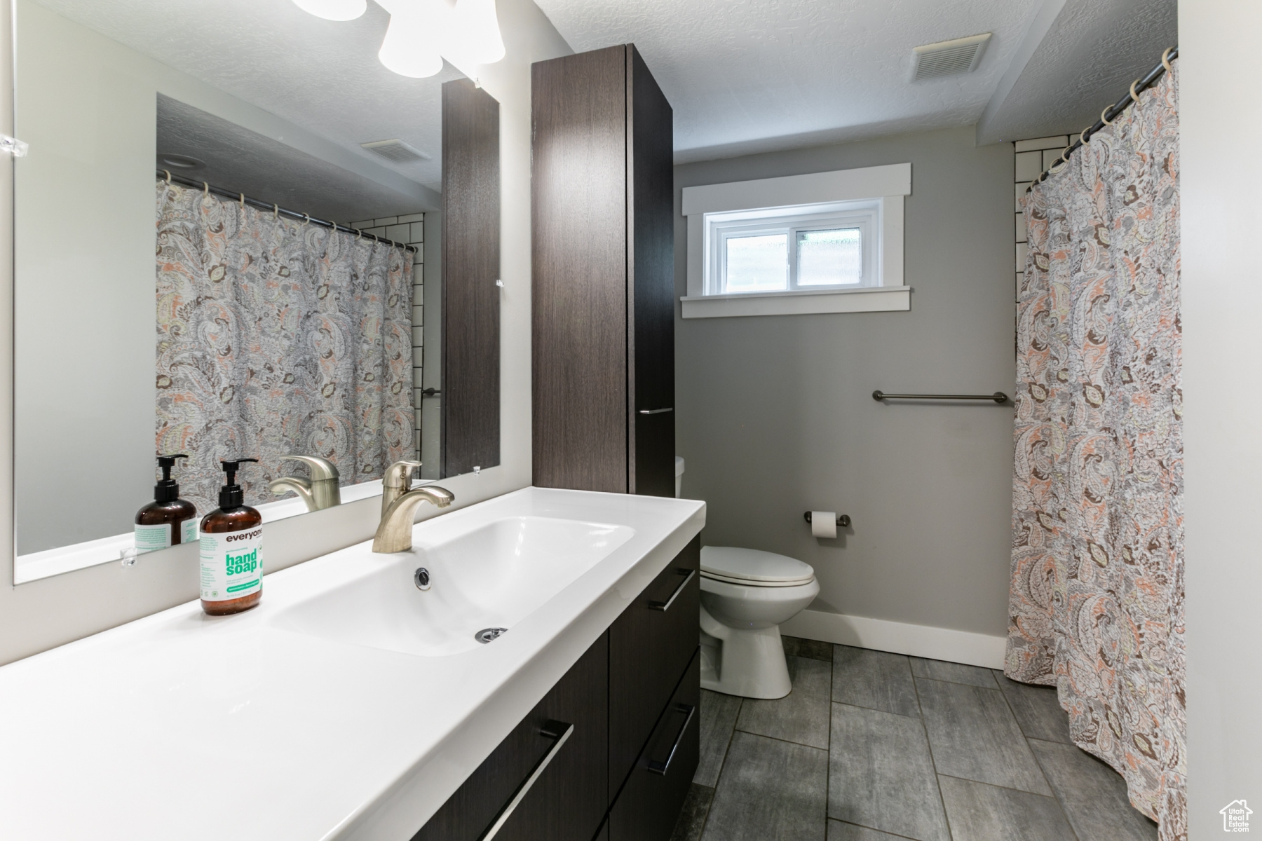 BLUE RIBBON ACRES - Residential