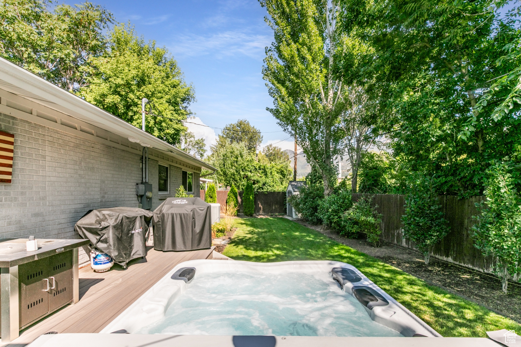 BLUE RIBBON ACRES - Residential