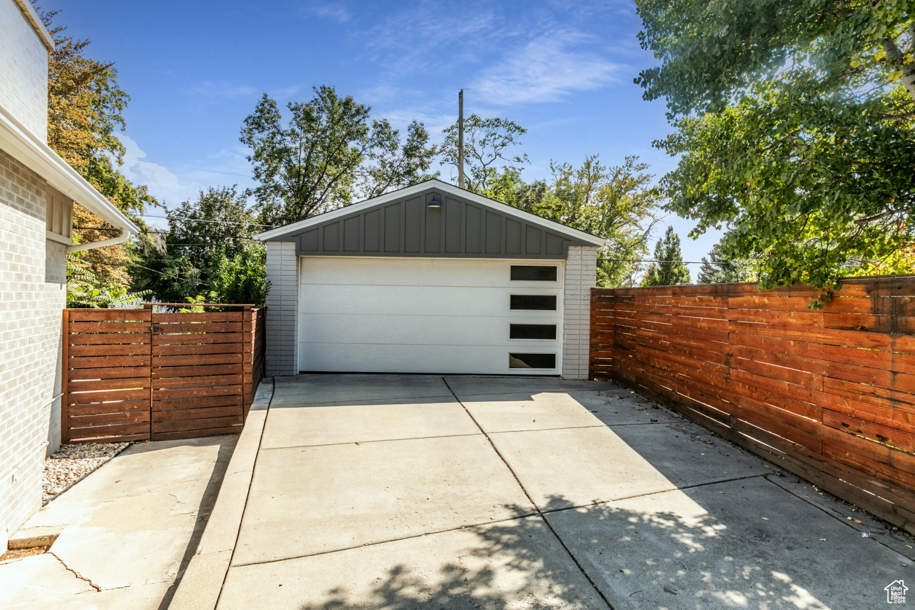 BLUE RIBBON ACRES - Residential