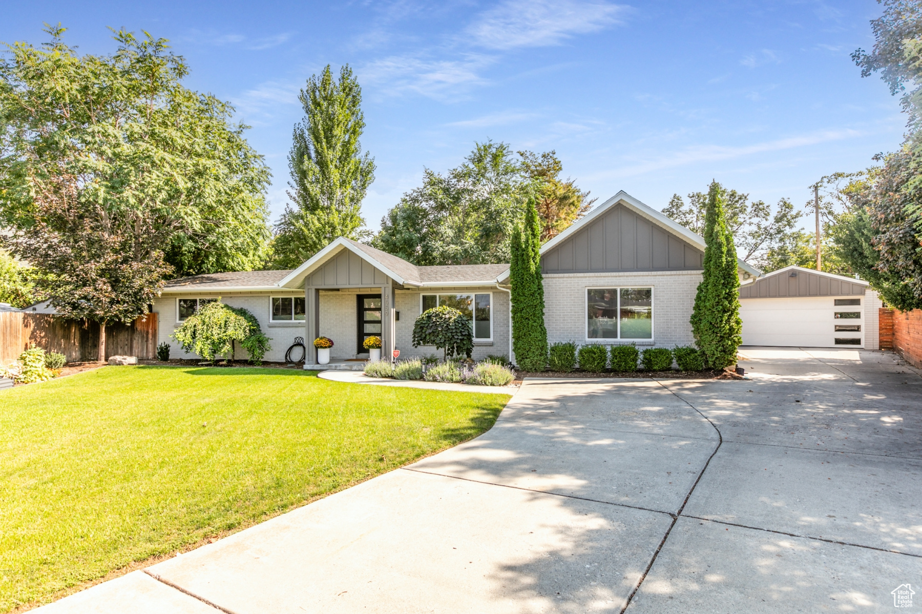BLUE RIBBON ACRES - Residential