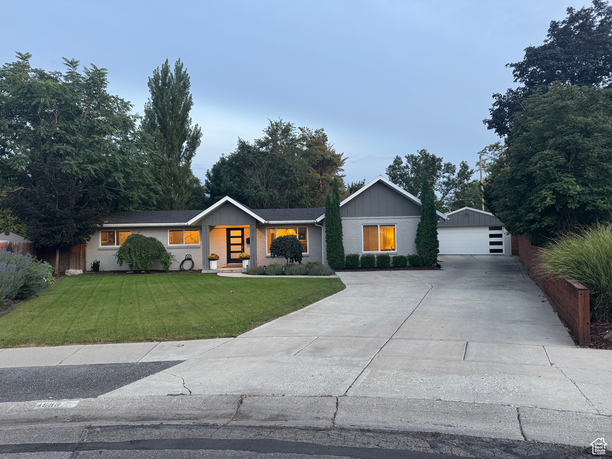 BLUE RIBBON ACRES - Residential