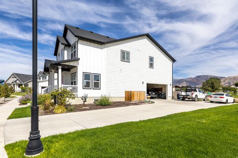 Tiny photo for 28 N 575 W, Hyrum, UT 84319 (MLS # 2146907)