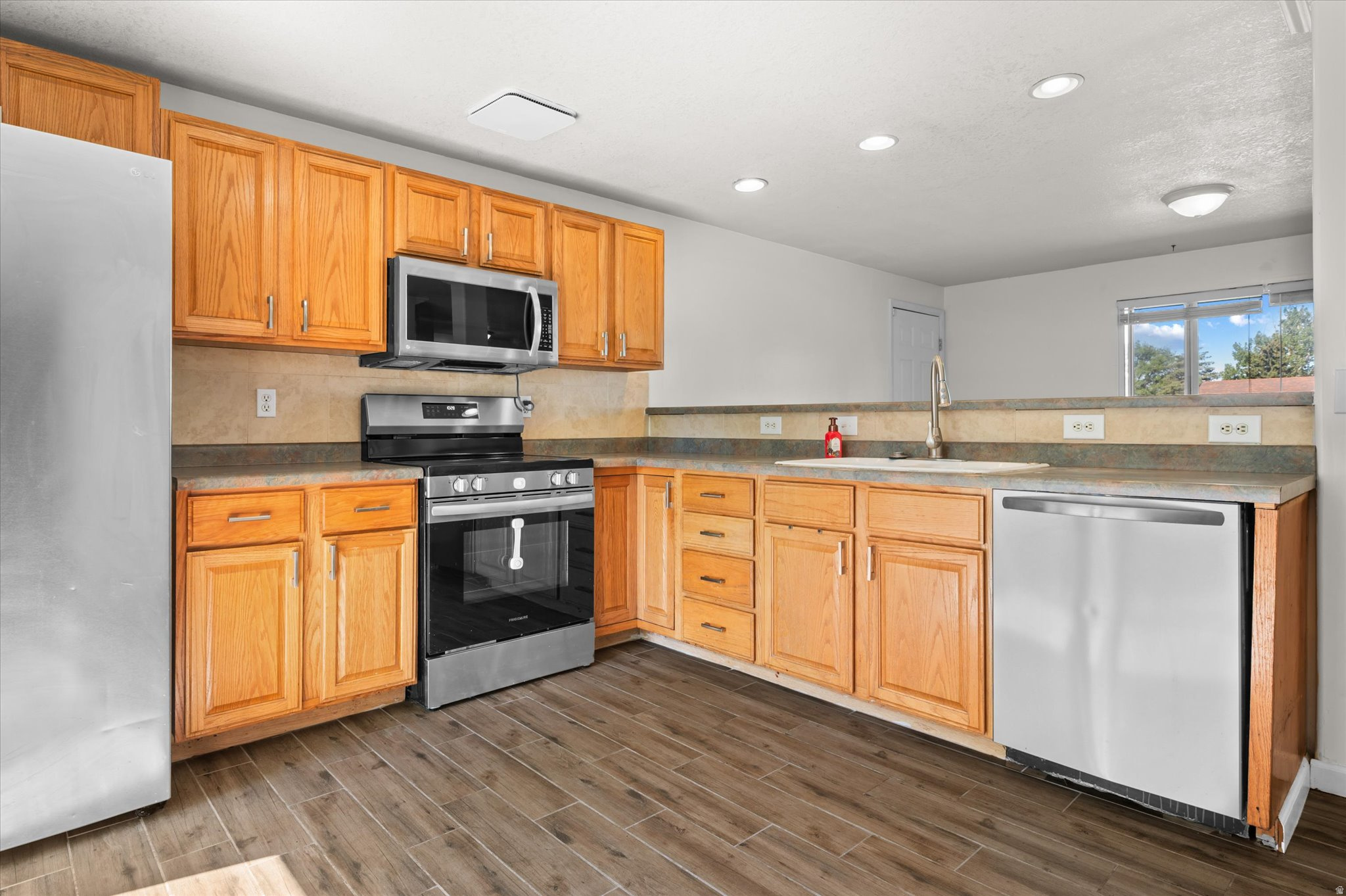 DAWN DEVELOPMENT - Residential