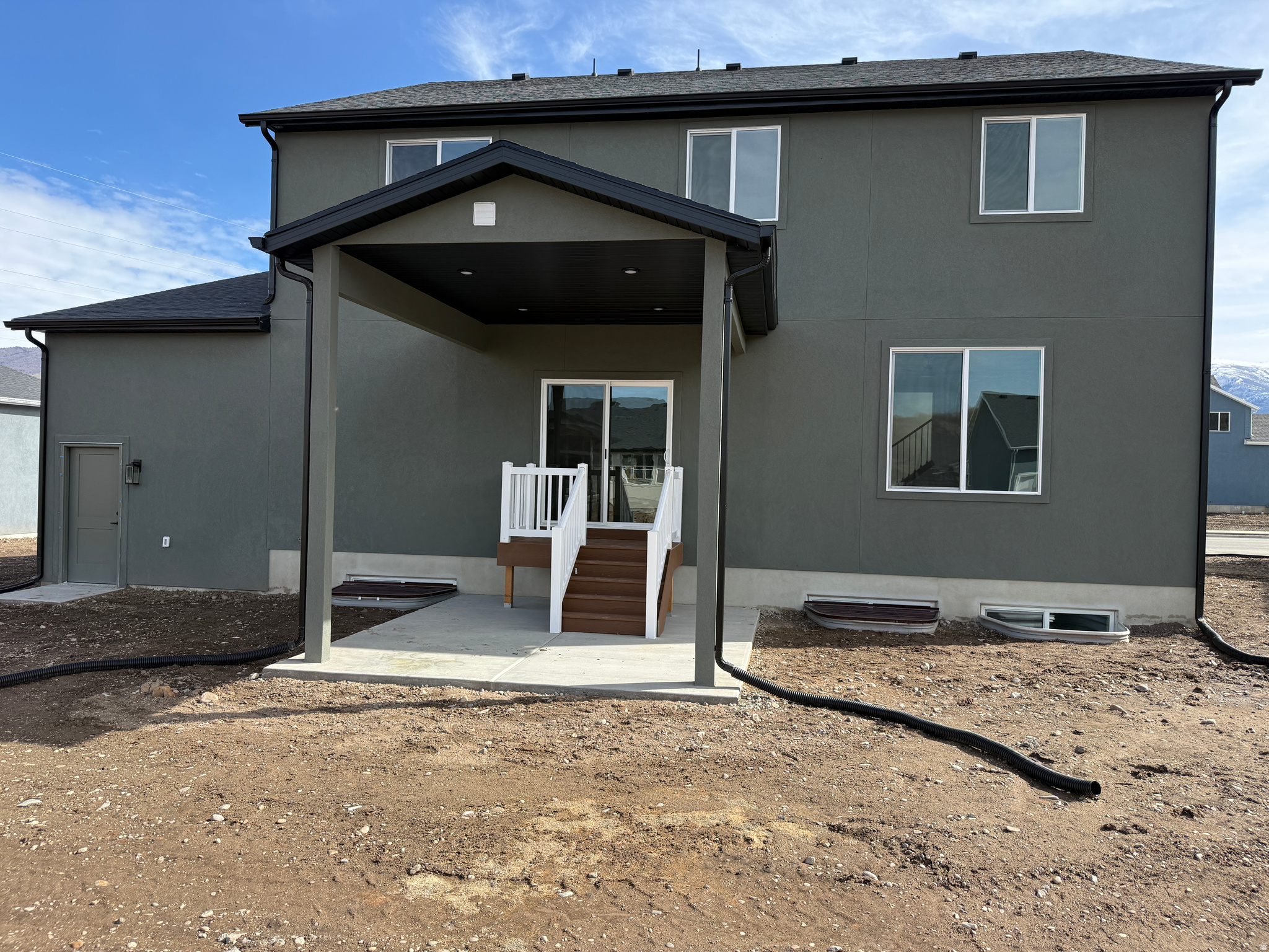 RIVERWOOD - Residential