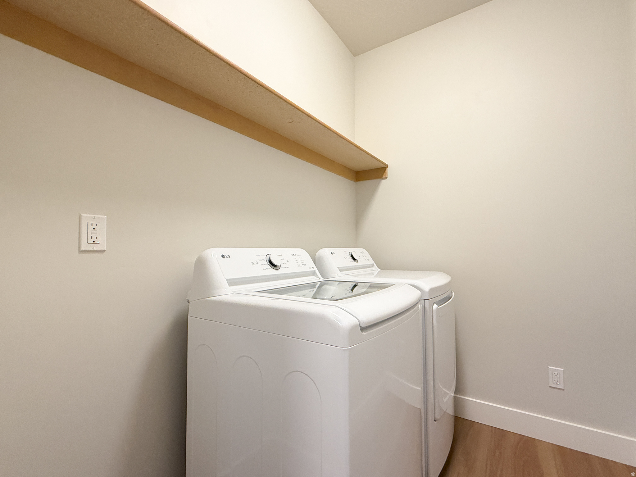 COTTONWOOD LANDING - Residential