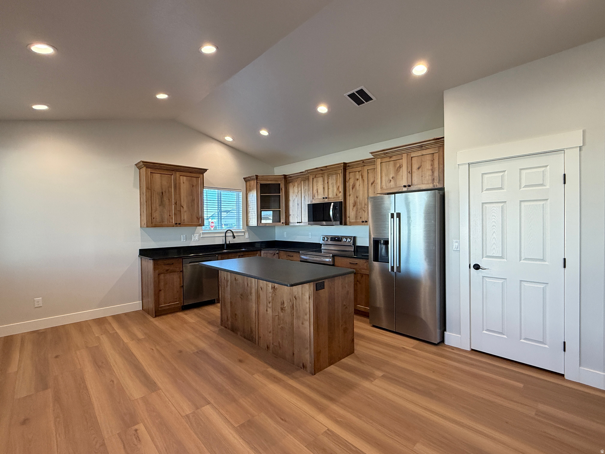 COTTONWOOD LANDING - Residential