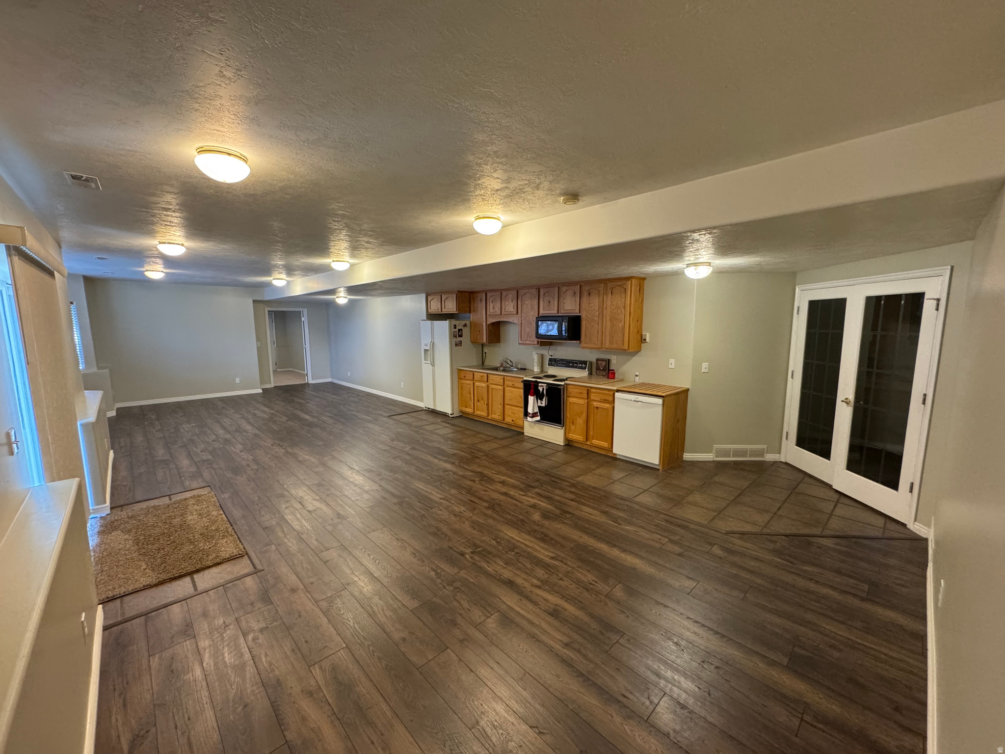 BAY VIEW EST - Residential
