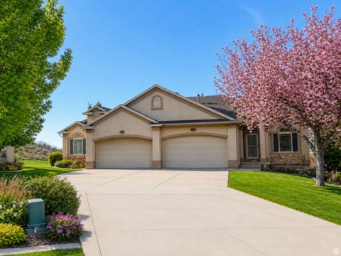 Townhouse For Sale - 209 Edgewood Cir<br/> North Salt Lake, UT 84054