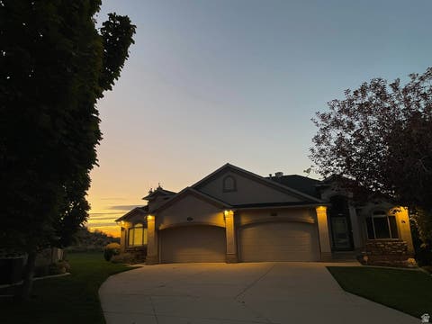 Tiny photo for 209 EDGEWOOD CIR, North Salt Lake, UT 84054 (MLS # 2163953)
