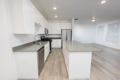 Tiny photo for 339 W 25 N #6, Layton, UT 84041 (MLS # 2136845)