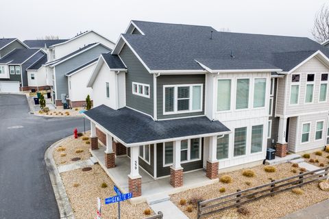 Tiny photo for 339 W 25 N #6, Layton, UT 84041 (MLS # 2136845)