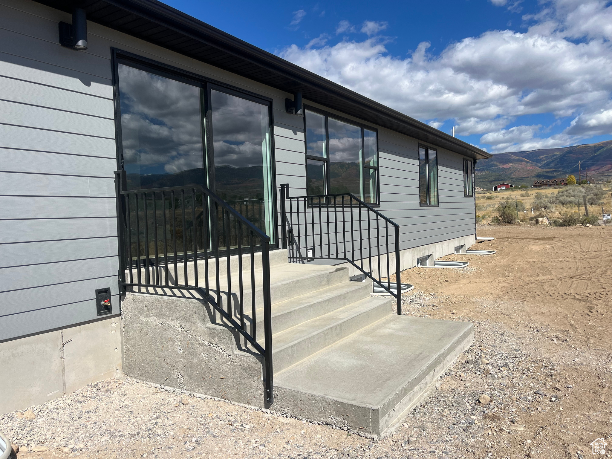MOUNTAINVILLE FARMS - Residential