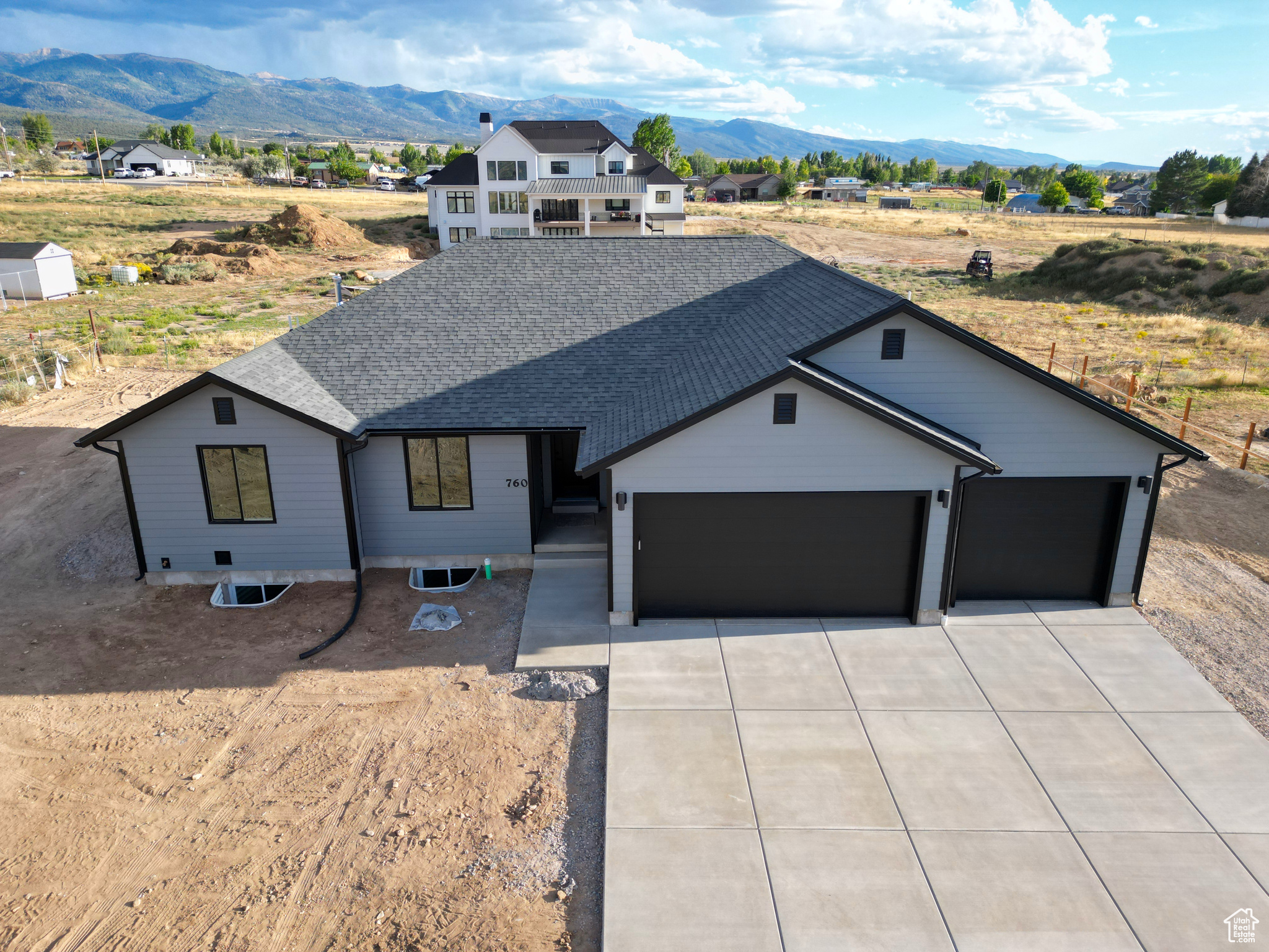 MOUNTAINVILLE FARMS - Residential