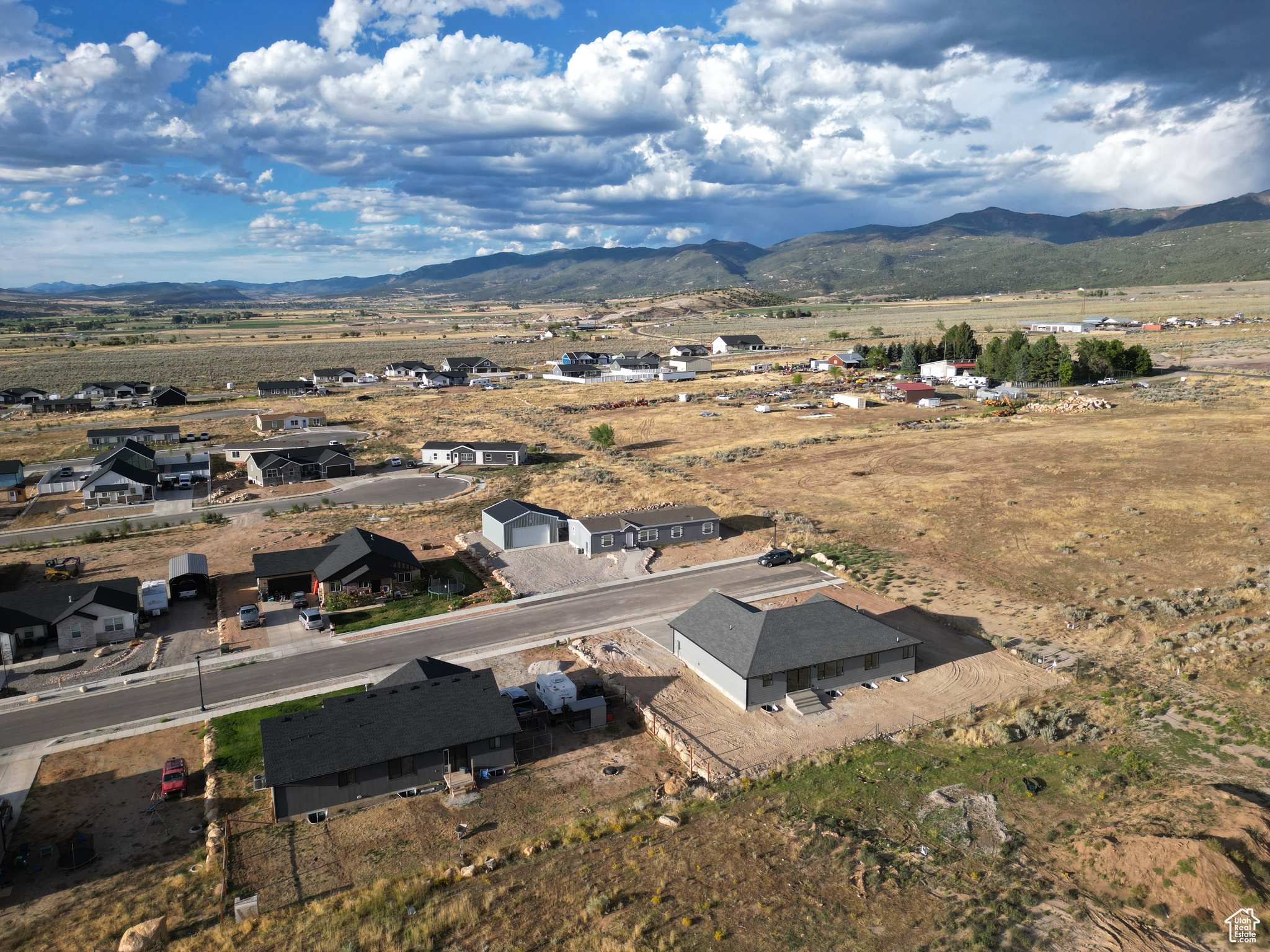 MOUNTAINVILLE FARMS - Residential