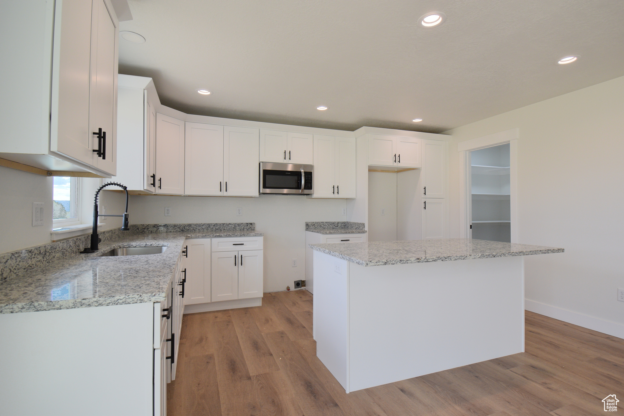 MOUNTAINVILLE FARMS - Residential