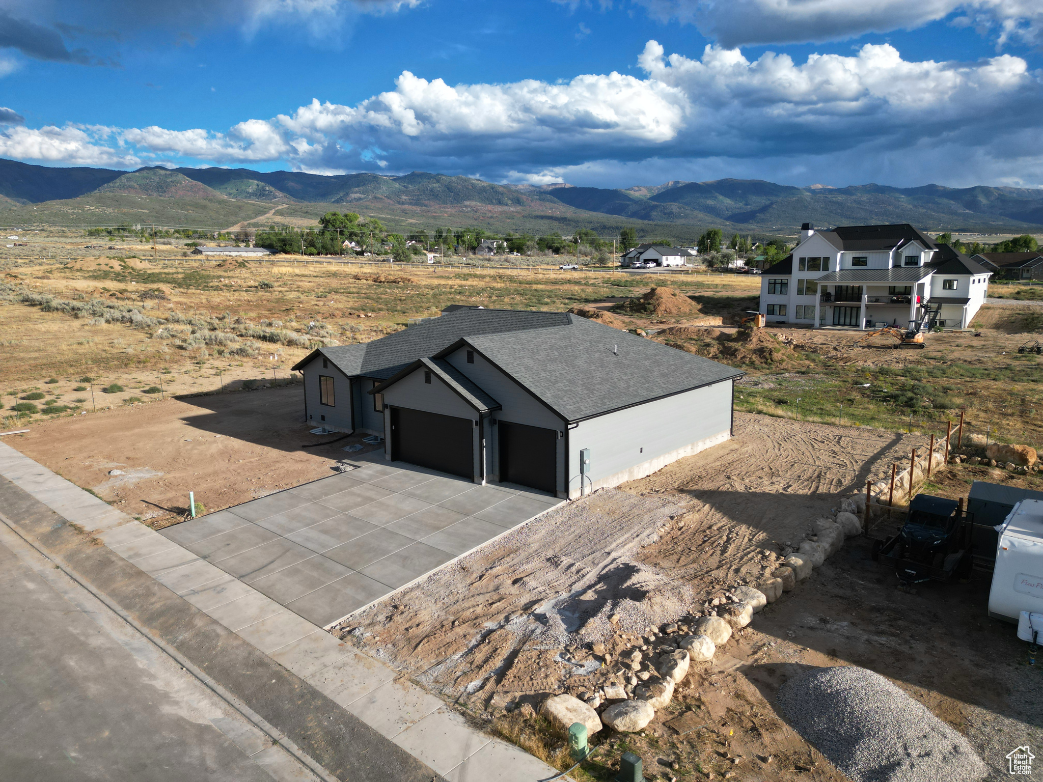MOUNTAINVILLE FARMS - Residential