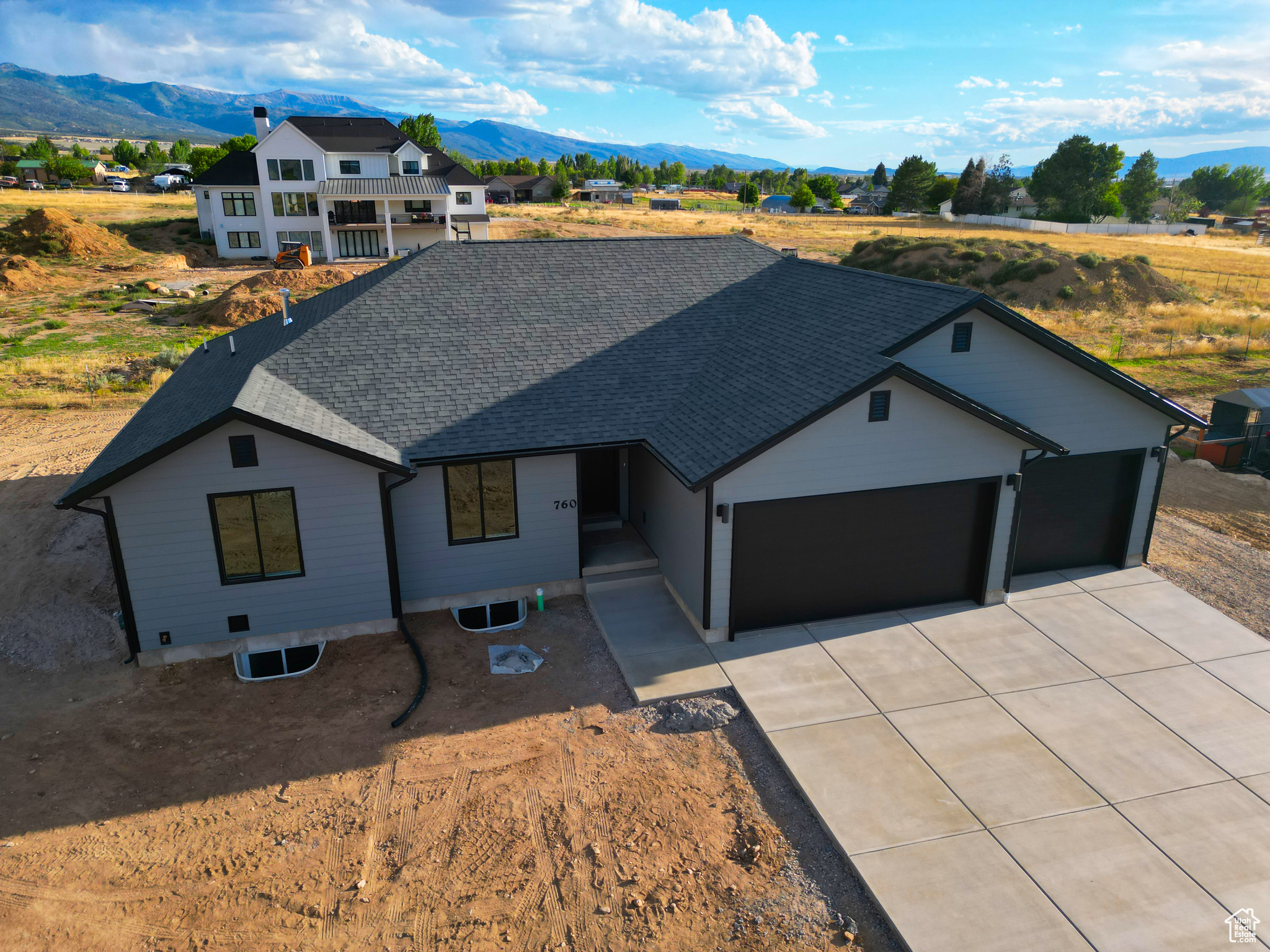 MOUNTAINVILLE FARMS - Residential