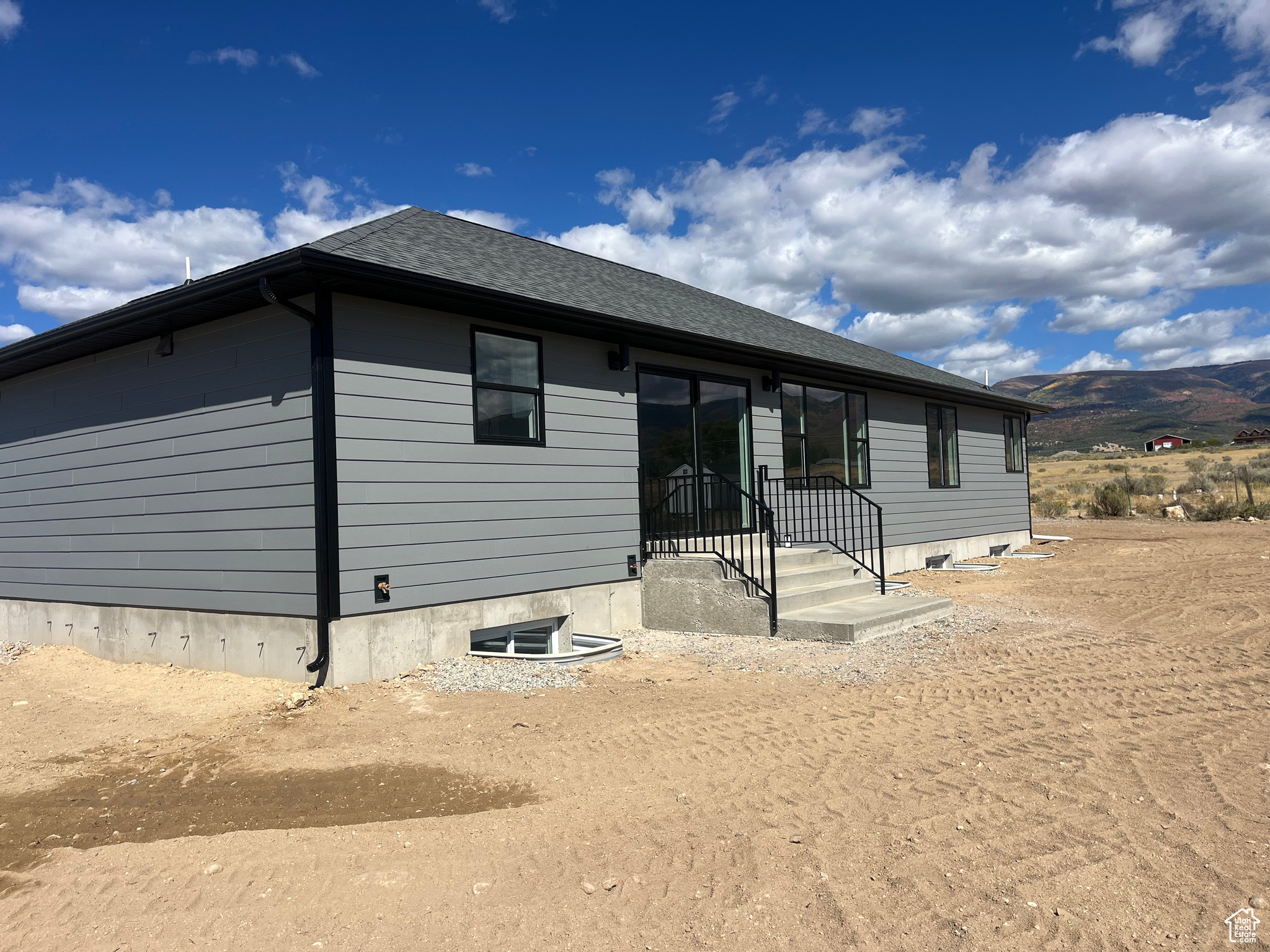 MOUNTAINVILLE FARMS - Residential