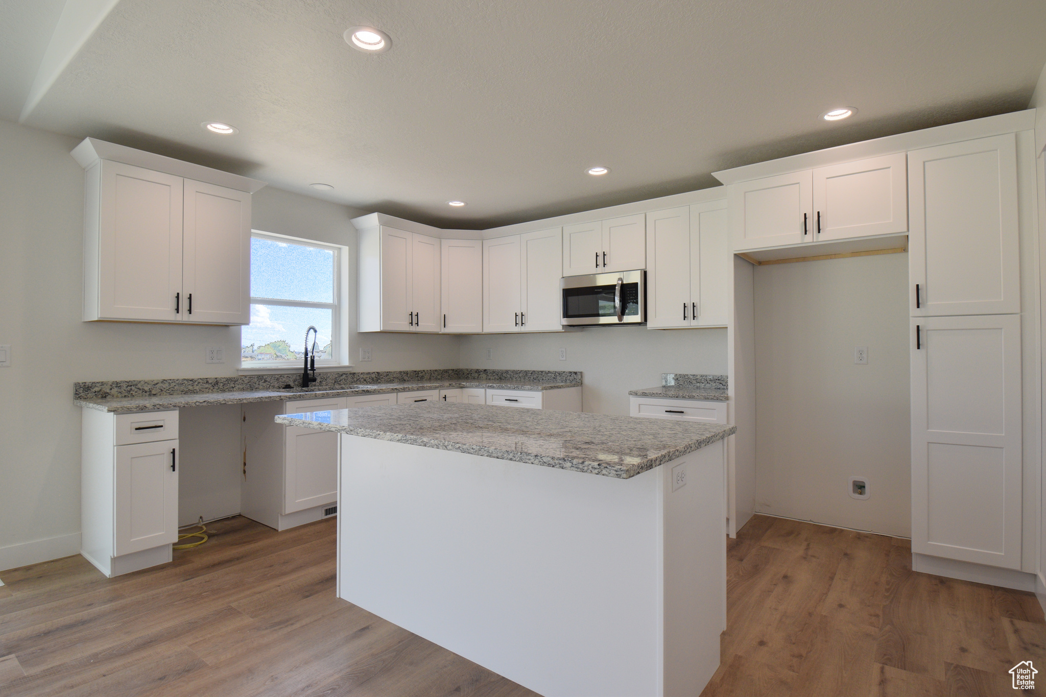 MOUNTAINVILLE FARMS - Residential