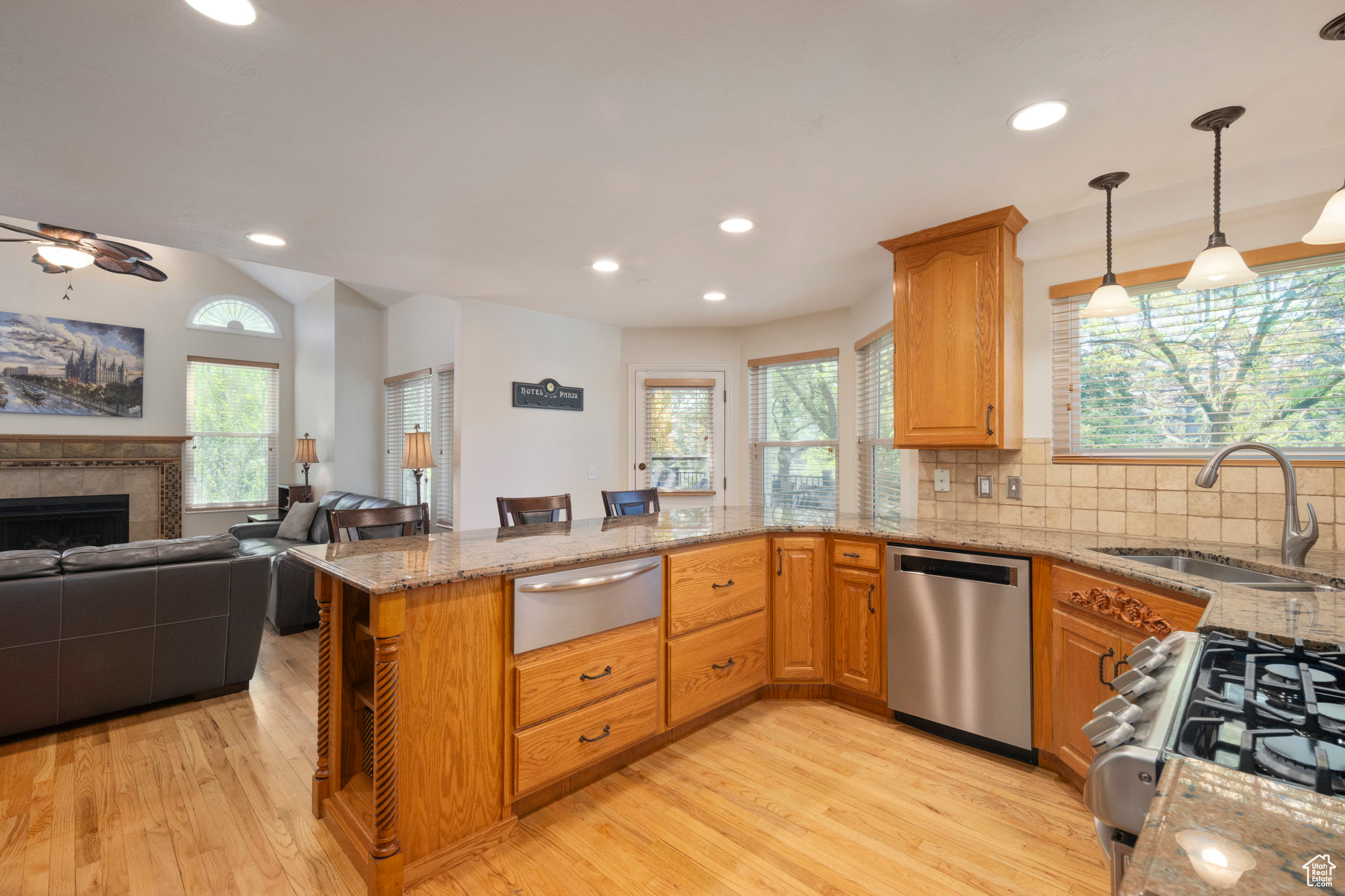 1802 E Gracey Ln, Sandy, Utah image 22