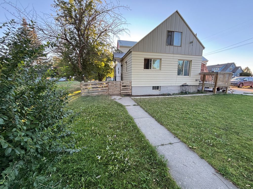 Photo of 102 S MAIN ST, Paris, ID 83261 (MLS # 2145719)