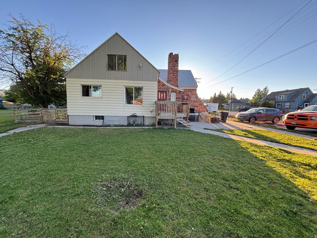 Photo of 102 S MAIN ST, Paris, ID 83261 (MLS # 2145719)