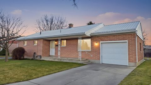 Homes For Sale - 270 E 3rd<br/> Franklin County, Preston, ID 83263