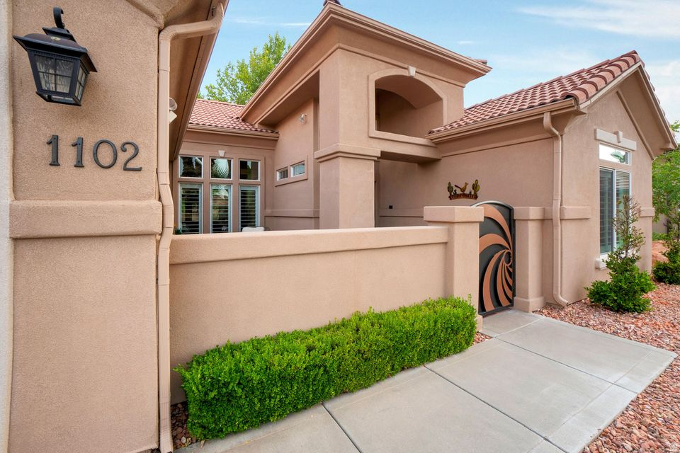 LAS ENTRADAS AT GREEN SPRING - Residential