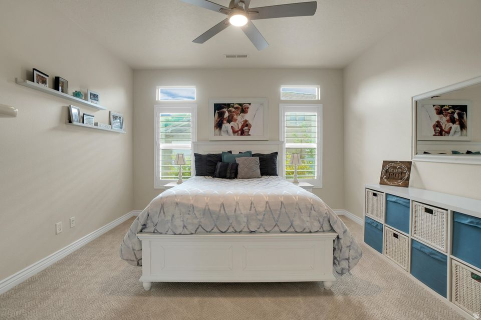 LAS ENTRADAS AT GREEN SPRING - Residential