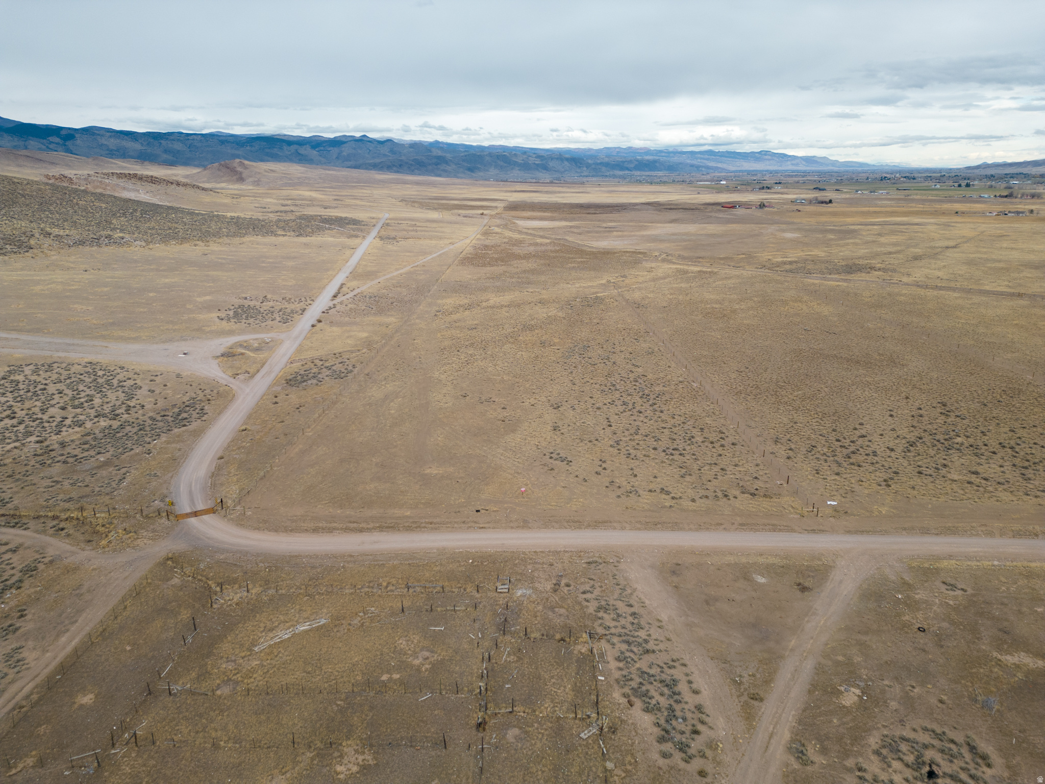 SURVEY B-1942 - Land