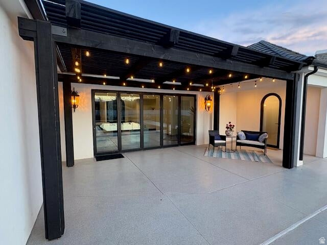 BLOOMINGTON RANCHOS - Residential