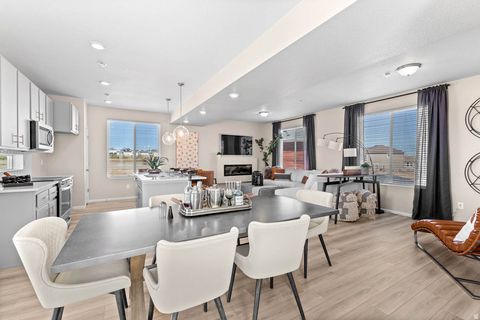 Tiny photo for 473 E KANAB CREEK DR, Saratoga Springs, UT 84045 (MLS # 2141141)