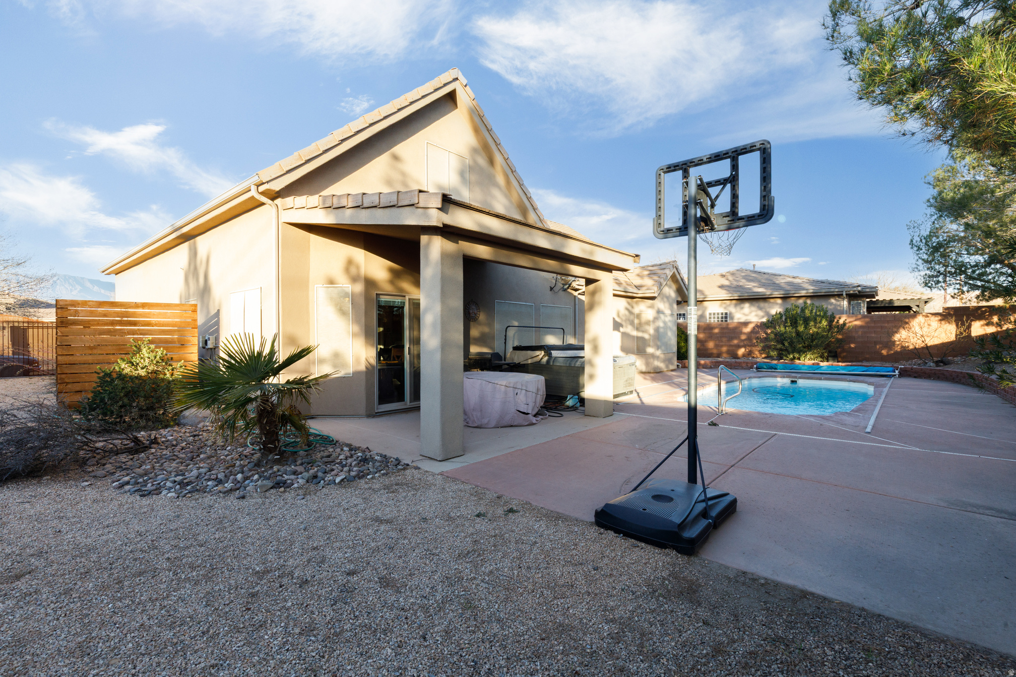 STONECREEK MEADOWS 1 - Residential