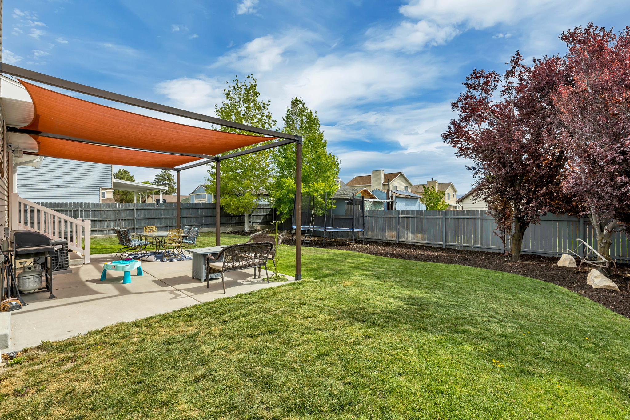 OQUIRRH SHADOWS - Residential