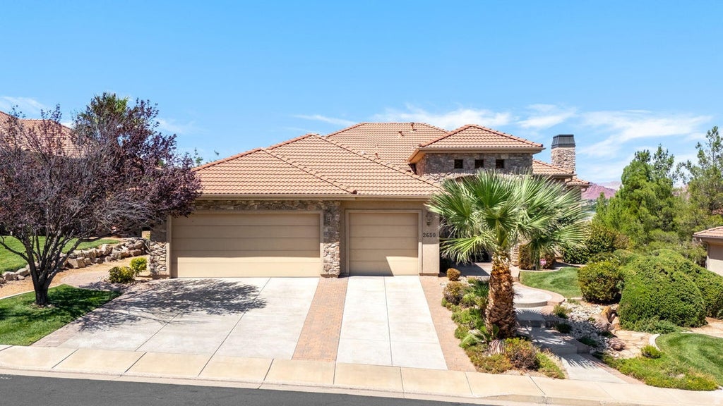 Photo of 2650 W CANYON RD, Saint George, UT 84770 (MLS # 2183910)