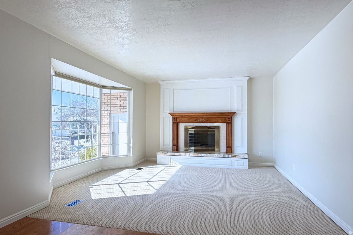 TAYLOR ESTATES - Residential