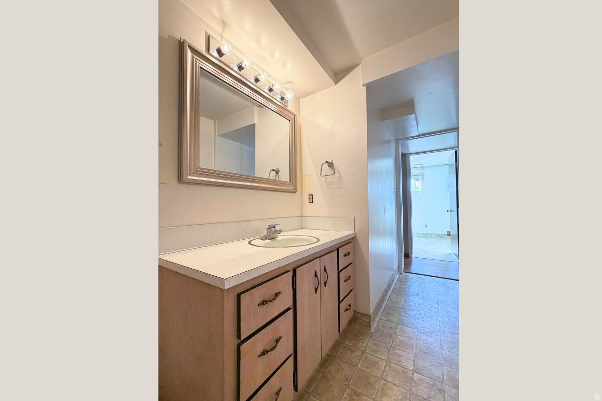 TAYLOR ESTATES - Residential