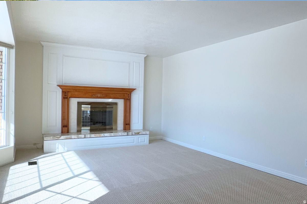 TAYLOR ESTATES - Residential