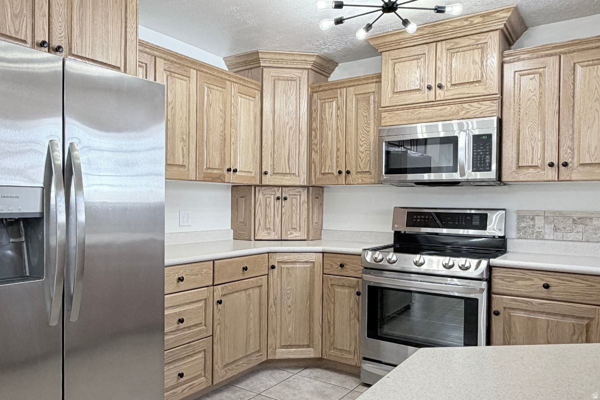 TAYLOR ESTATES - Residential