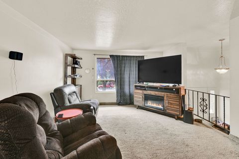 Tiny photo for 721 W 600 N, Clearfield, UT 84015 (MLS # 2152640)
