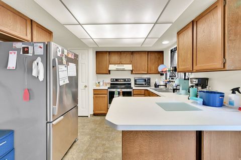 Tiny photo for 721 W 600 N, Clearfield, UT 84015 (MLS # 2152640)