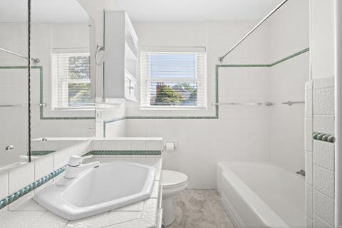 Tiny photo for 3139 S CRESTVIEW CIR W, Bountiful, UT 84010 (MLS # 2176697)