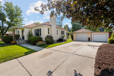 Tiny photo for 3139 S CRESTVIEW CIR W, Bountiful, UT 84010 (MLS # 2176697)