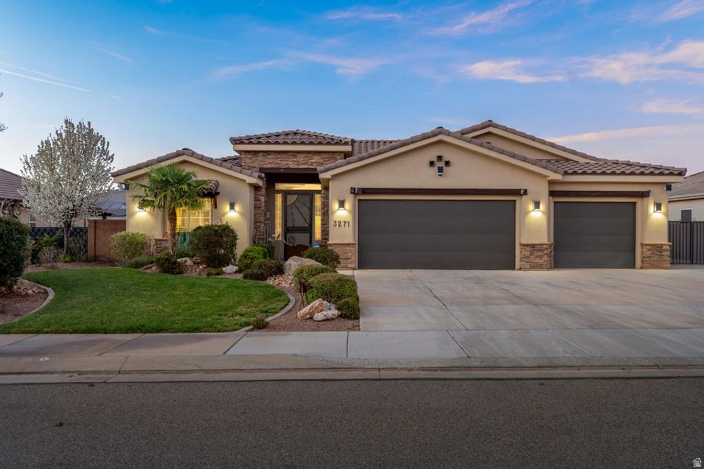 Photo of 3271 E 3140 S, Saint George, UT 84790 (MLS # 2143729)
