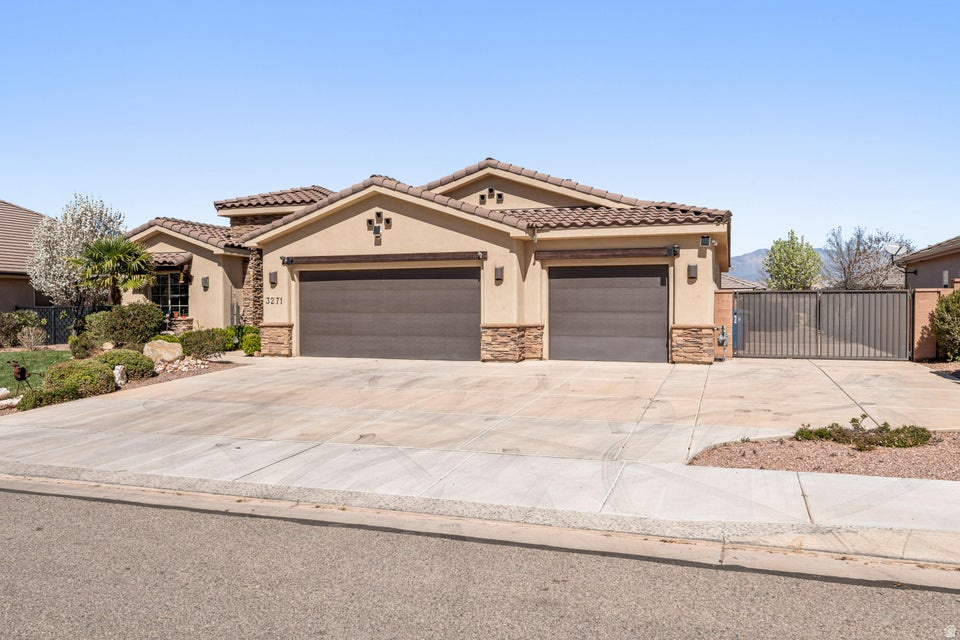 REDWOOD ESTATES PH 3 - Residential