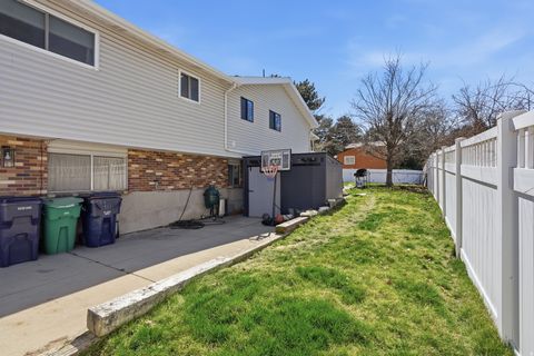 Tiny photo for 2853 E WILLOW DR, Sandy, UT 84093 (MLS # 2144278)