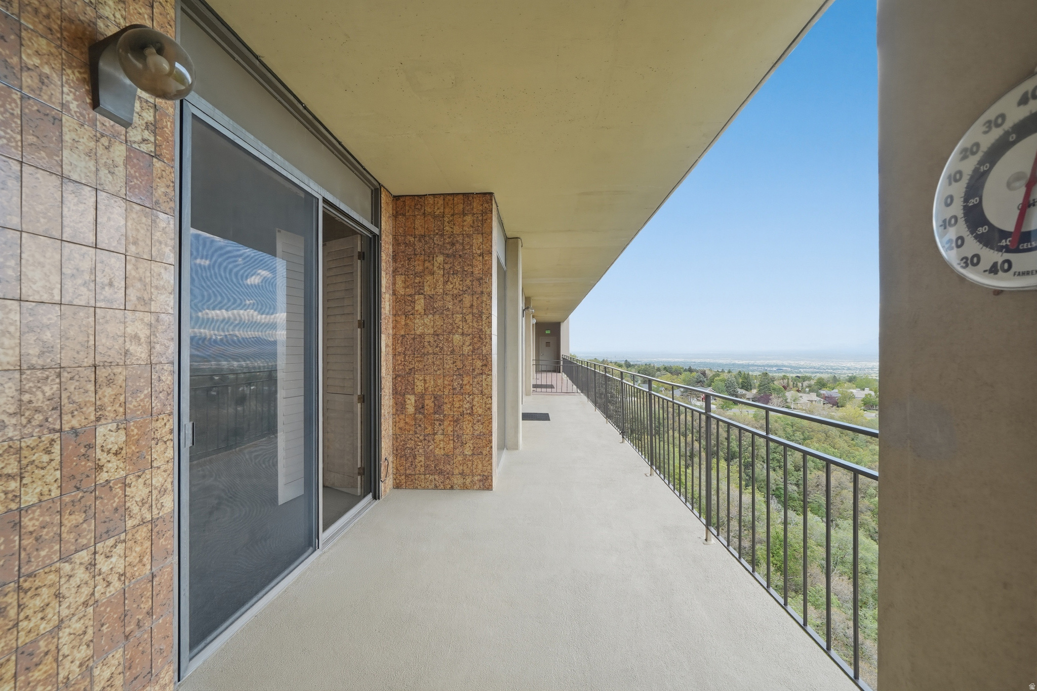 DONNER PLACE - Residential